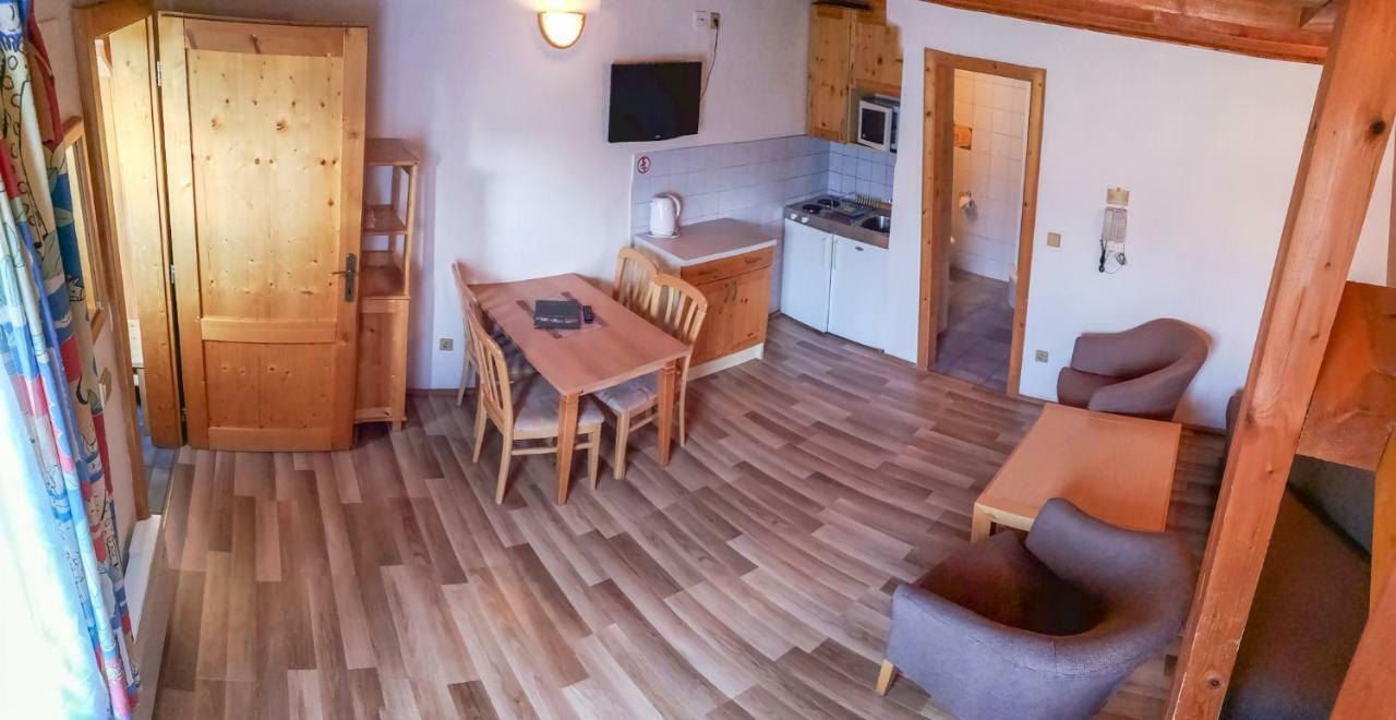 Apartman 311 Tatralandia Liptovsky Mikulas Exterior photo